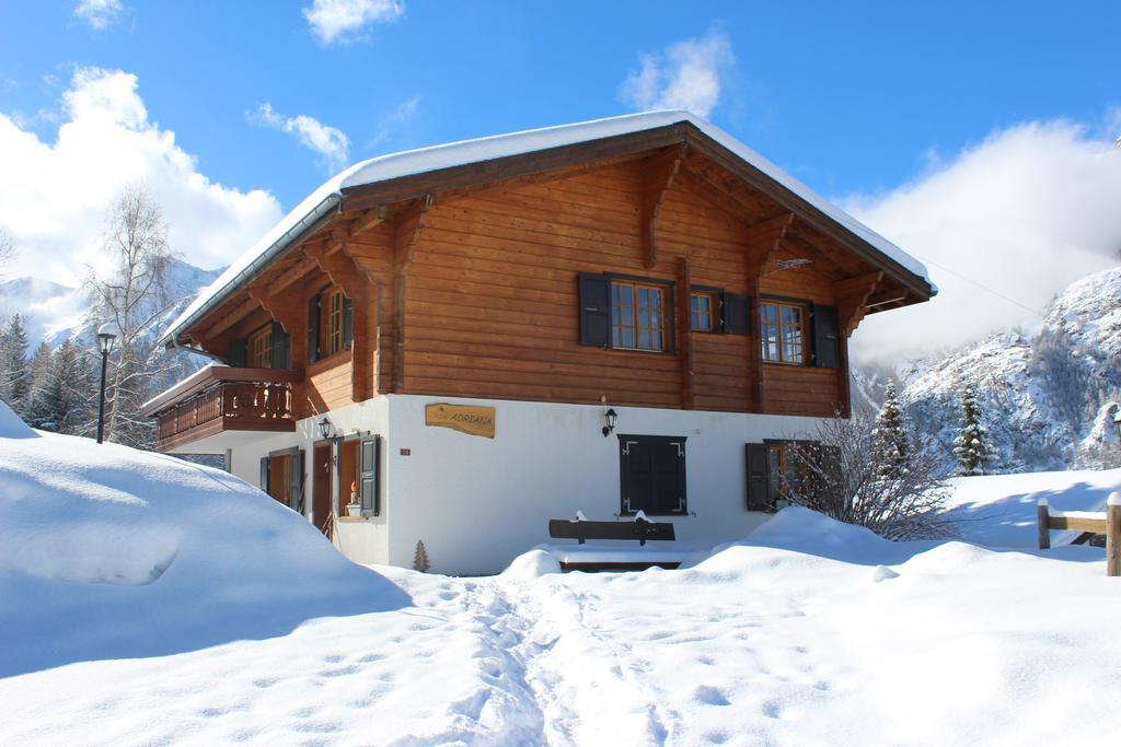 Chalet Charming Grachen Exterior photo